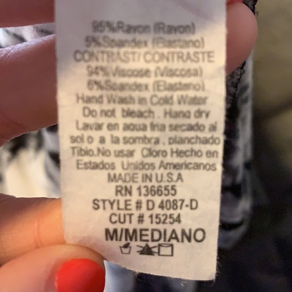 Dress - Picture 5 of 6